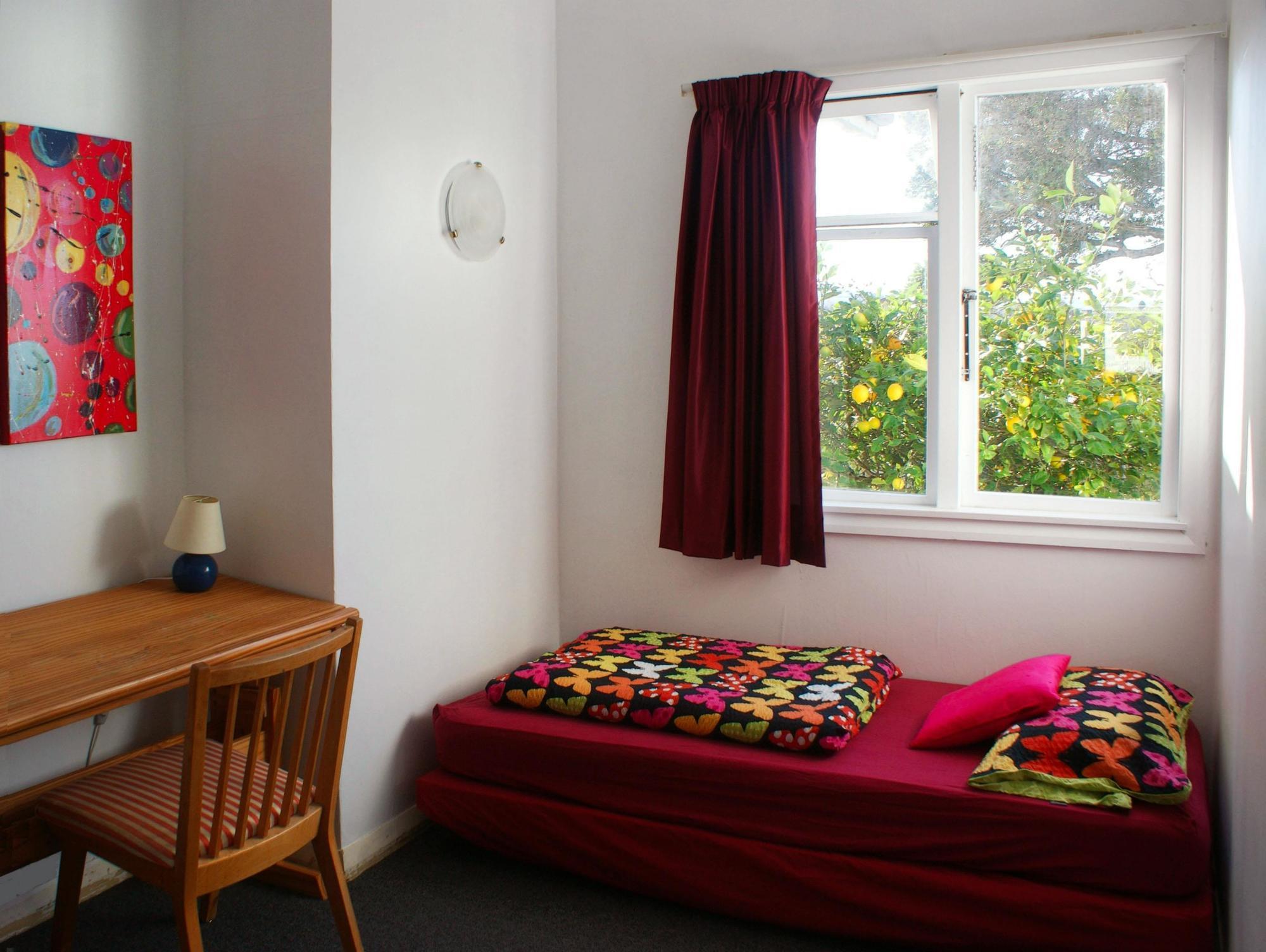 42 บี คอลลิจ เฮาส์ Hostel วังกานุย ภายนอก รูปภาพ