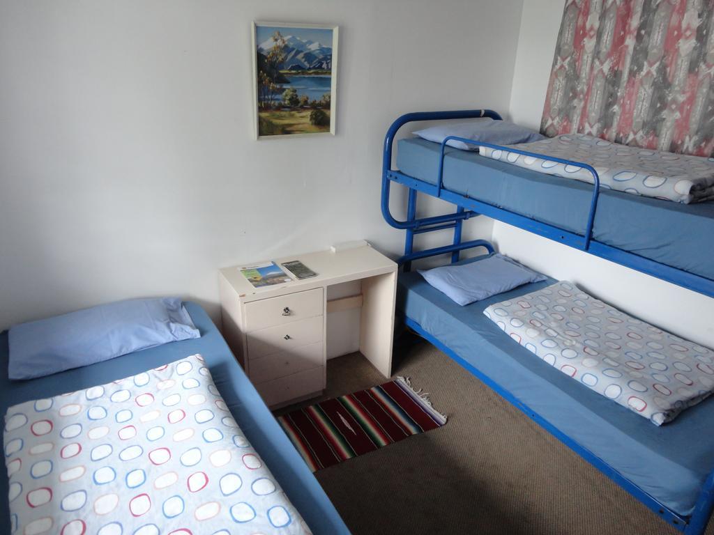 42 บี คอลลิจ เฮาส์ Hostel วังกานุย ภายนอก รูปภาพ