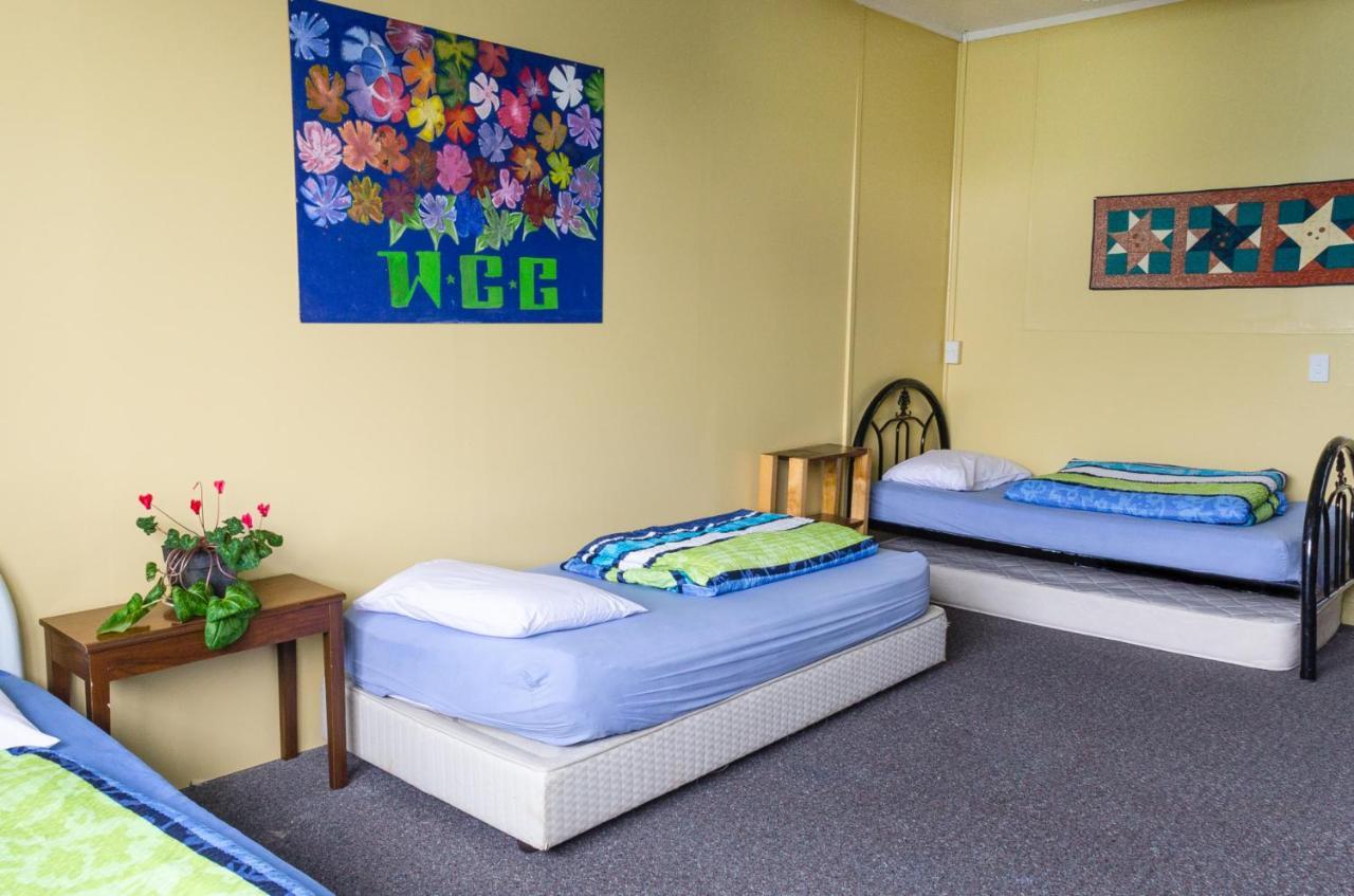 42 บี คอลลิจ เฮาส์ Hostel วังกานุย ภายนอก รูปภาพ